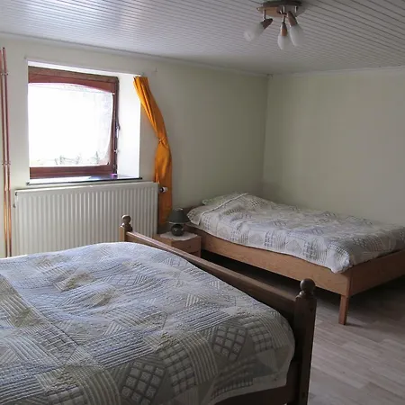 Les Chevrefeuilles Ferienhaus Walcourt